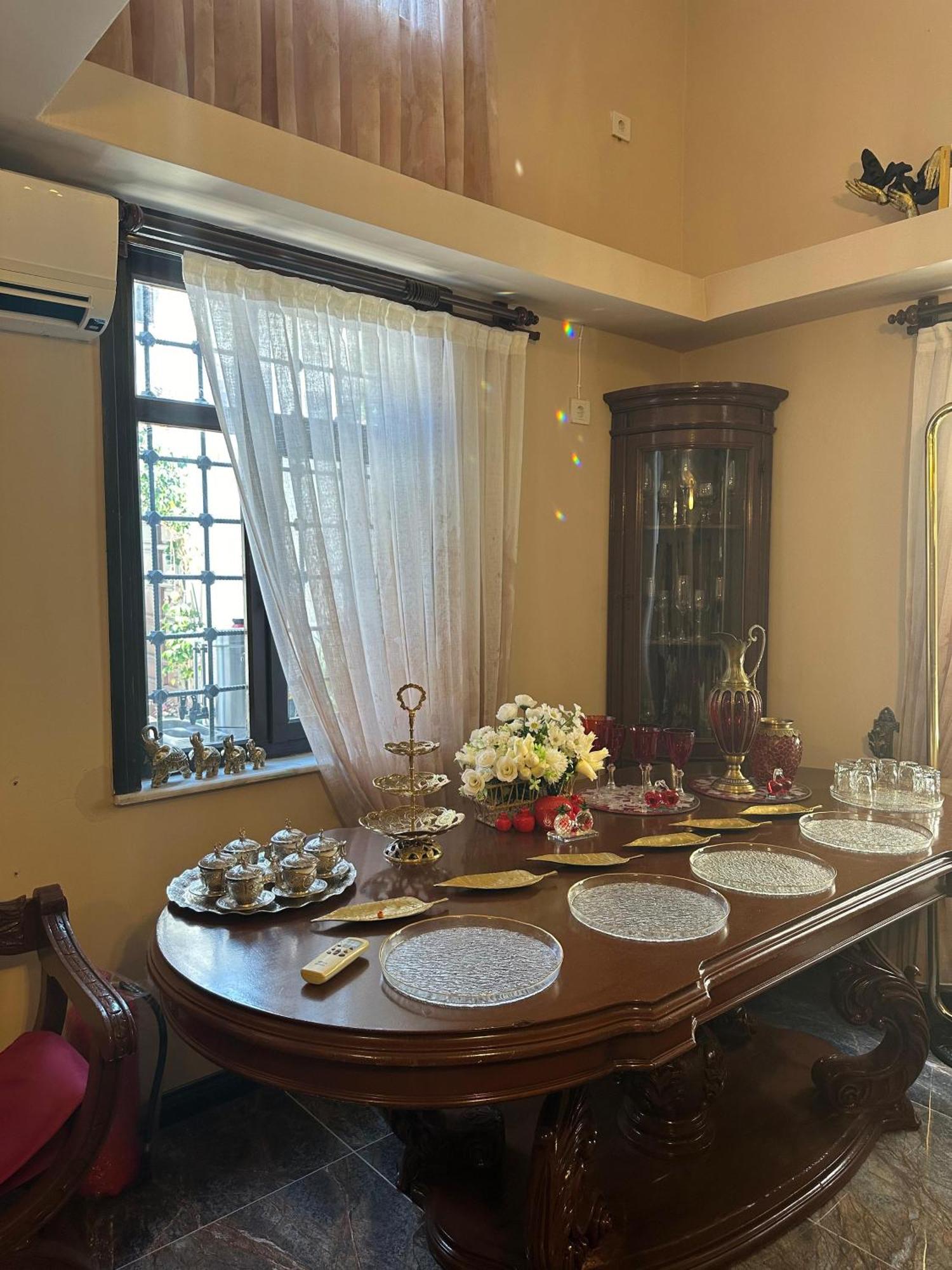 Loost Town Inn Hotel Анталия Екстериор снимка